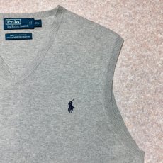 画像4: 「Polo by Ralph Lauren (ポロラルフローレン)」90s 00s 10s XLサイズ ピマコットン ライトグレー ポニー刺繍 ニット ベスト (4)