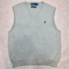 画像1: 「Polo by Ralph Lauren (ポロラルフローレン)」90s 00s 10s XLサイズ ピマコットン ライトグレー ポニー刺繍 ニット ベスト (1)