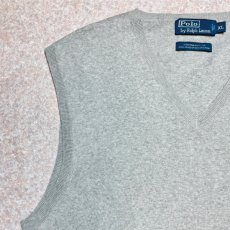 画像2: 「Polo by Ralph Lauren (ポロラルフローレン)」90s 00s 10s XLサイズ ピマコットン ライトグレー ポニー刺繍 ニット ベスト (2)