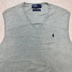 画像3: 「Polo by Ralph Lauren (ポロラルフローレン)」90s 00s 10s M〜Lサイズ相当 ピマコットン ライトグレー ポニー刺繍 ニット ベスト (3)