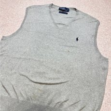 画像15: 「Polo by Ralph Lauren (ポロラルフローレン)」90s 00s 10s M〜Lサイズ相当 ピマコットン ライトグレー ポニー刺繍 ニット ベスト (15)