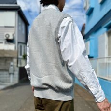 画像19: 「Polo by Ralph Lauren (ポロラルフローレン)」90s 00s 10s M〜Lサイズ相当 ピマコットン ライトグレー ポニー刺繍 ニット ベスト (19)