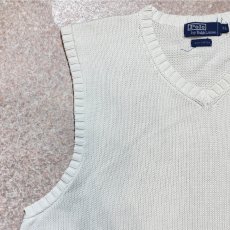 画像2: 「Polo by Ralph Lauren (ポロラルフローレン)」90s 00s 10s XLサイズ コットン オフホワイト ポニー刺繍 ローゲージ ニット ベスト (2)