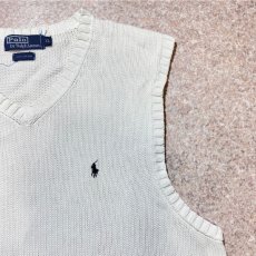 画像4: 「Polo by Ralph Lauren (ポロラルフローレン)」90s 00s 10s XLサイズ コットン オフホワイト ポニー刺繍 ローゲージ ニット ベスト (4)