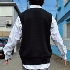 画像19: 「Polo by Ralph Lauren (ポロラルフローレン)」90s 00s 10s M〜Lサイズ相当 コットン ブラック ポニー刺繍 ローゲージ ニット ベスト (19)