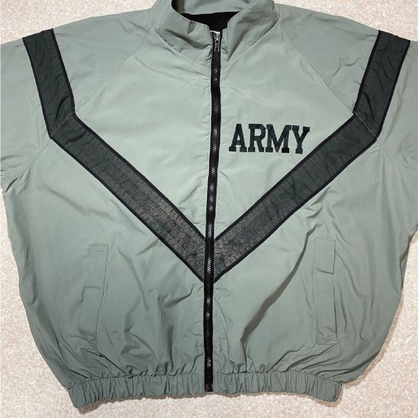 「U.S.ARMY IPFU JACKET(ユー・エス・アーミー)」Mサイズ レギュラー USA製 米陸軍 フィットネスジャケット