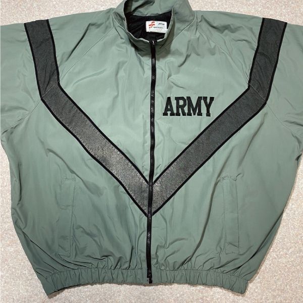 U.S.ARMY IPFU フィットネスジャケット　Lサイズ